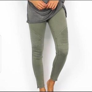 Kardashian Premium Denim Olive Green Moto Leggings - Size 6